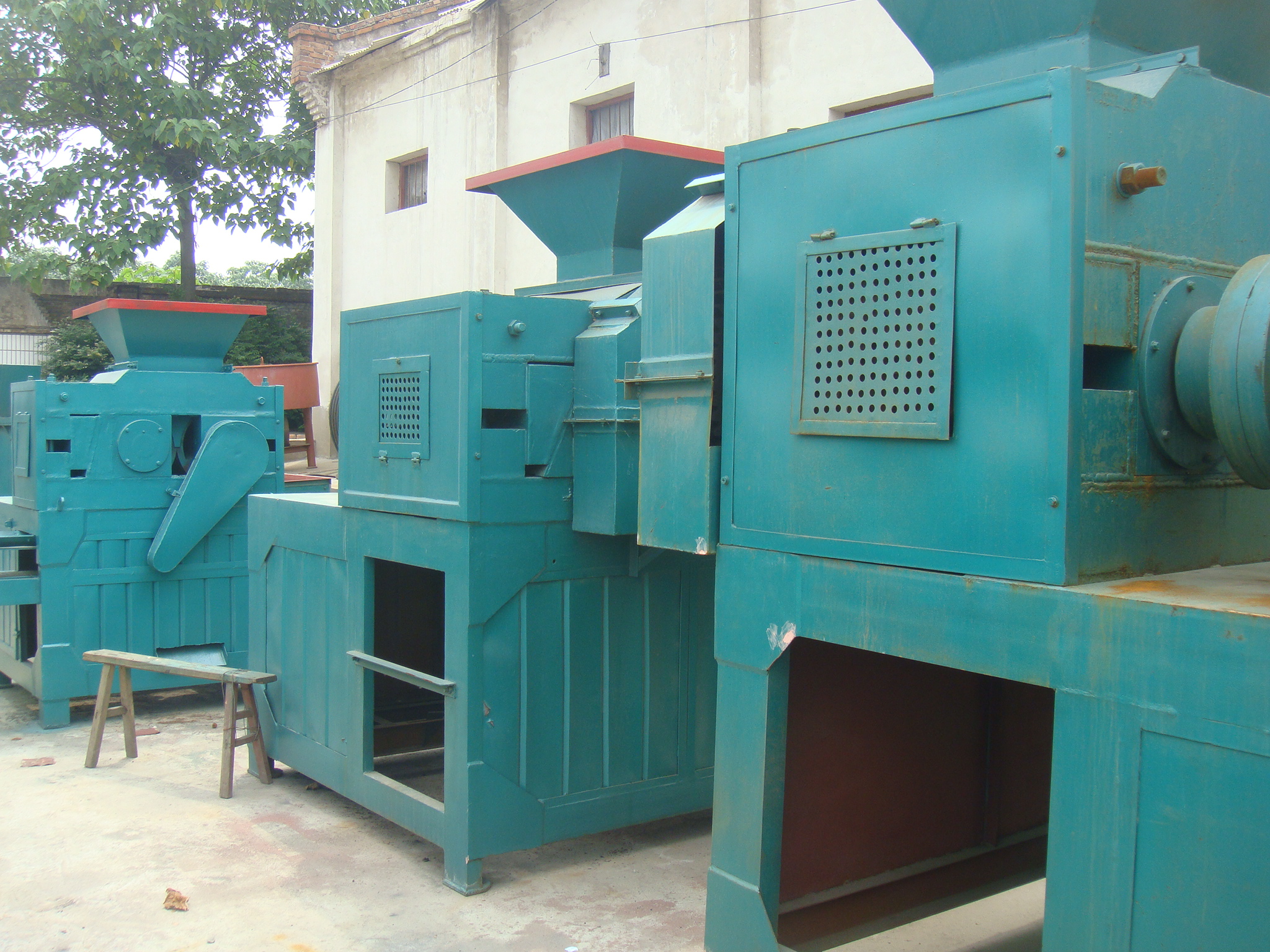 Bbq Coal Powder Charcoal Ball  Rollor Press Briquetting Machine