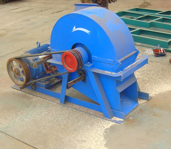 Professional supply sawdust making machine
