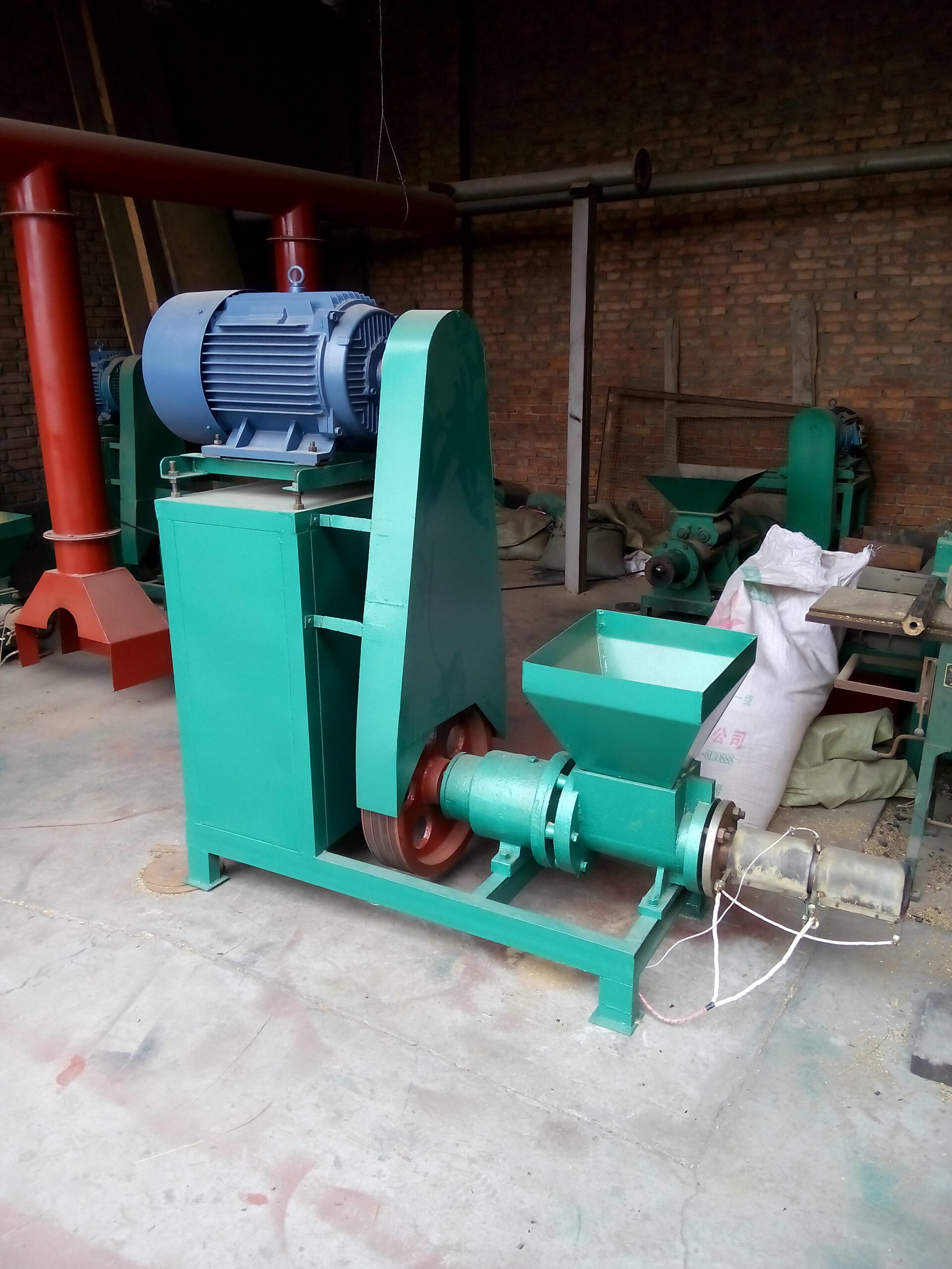 Wood Sawdust Biomass Briquetting Machine