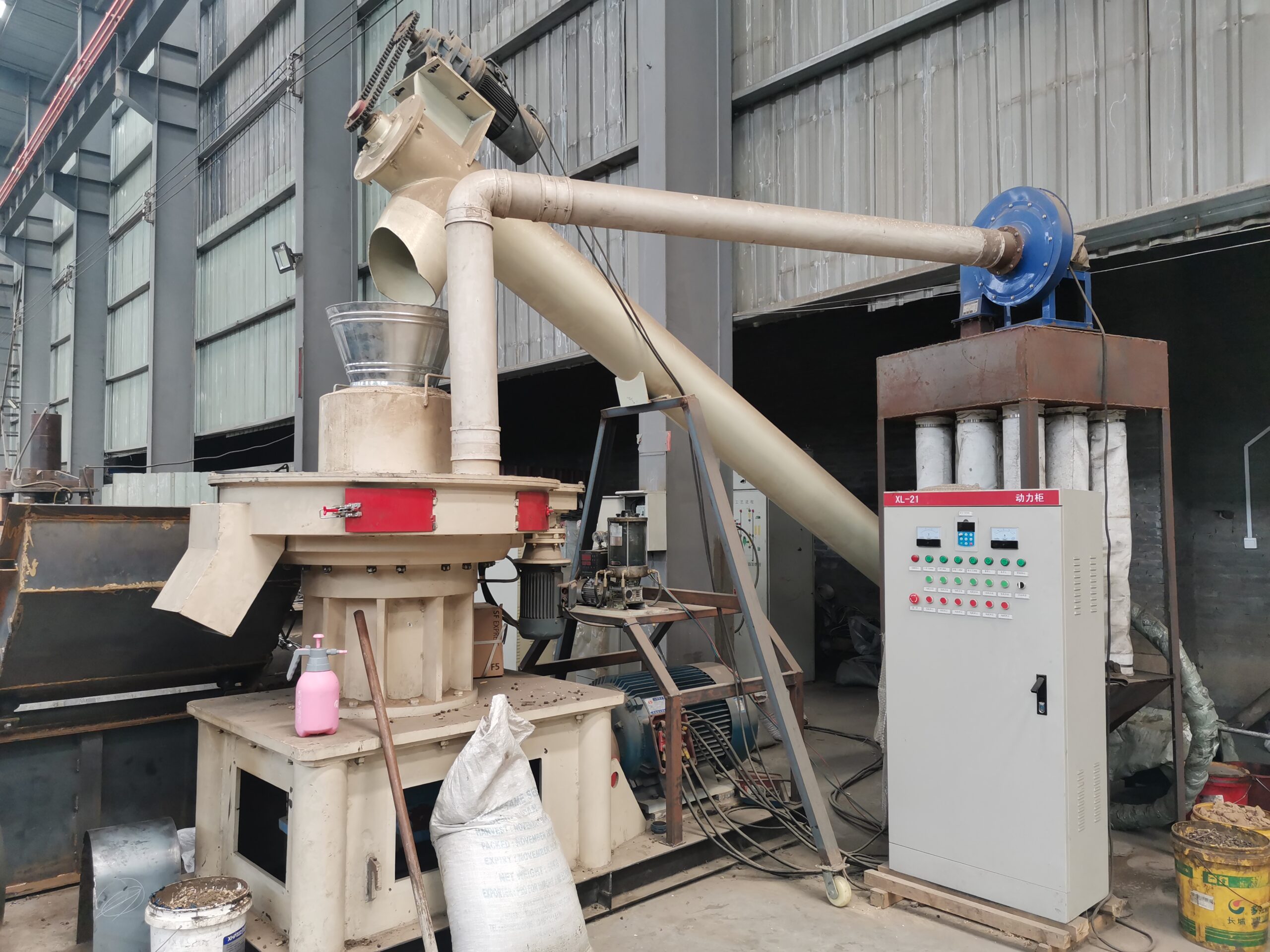 wood sawdust pellet production line biomass press machine