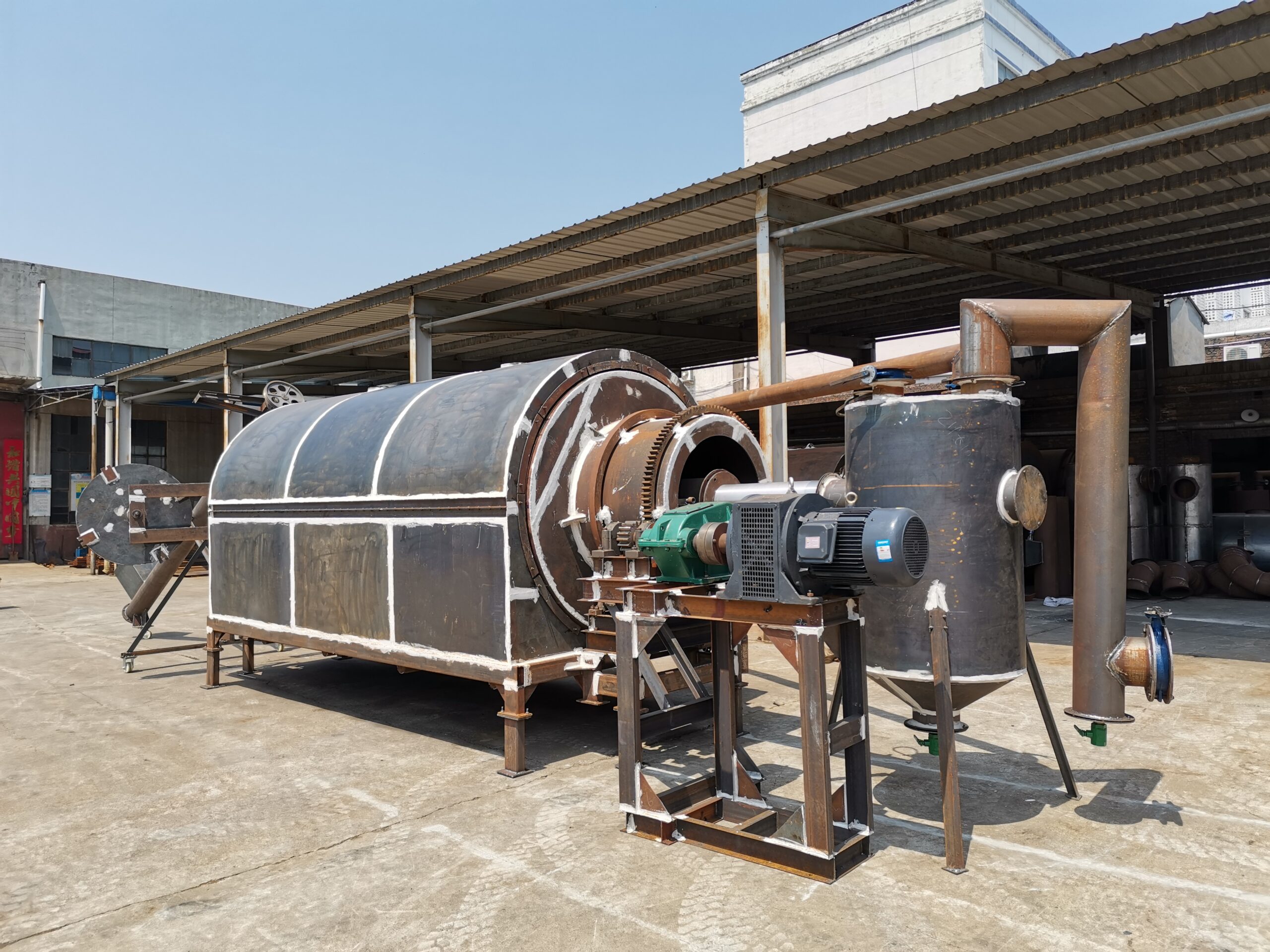 Continuous carbonization furnace